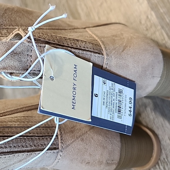 Universal Thread Cypress Winter Boots - Size 6 - Picture 3 of 5